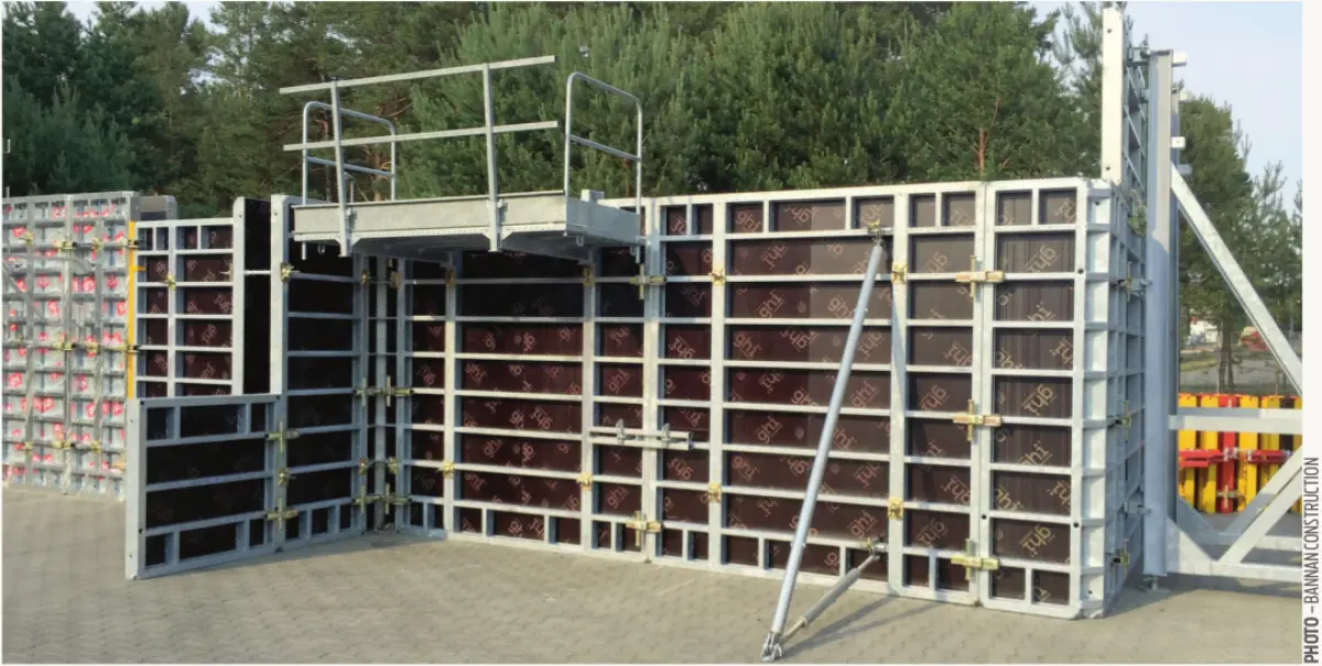 Photograph showing a large wall formwork system