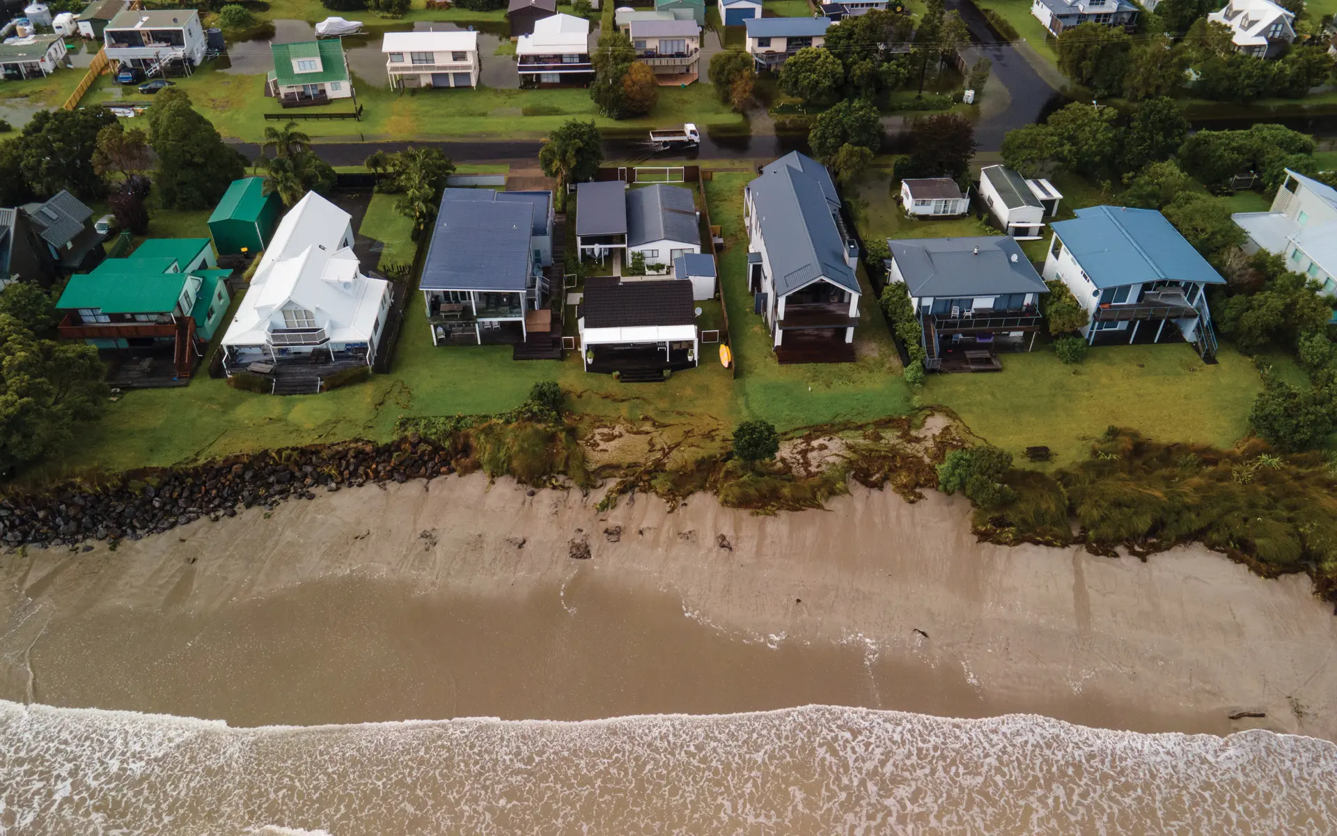 Disclosure of natural hazards in LIM reports