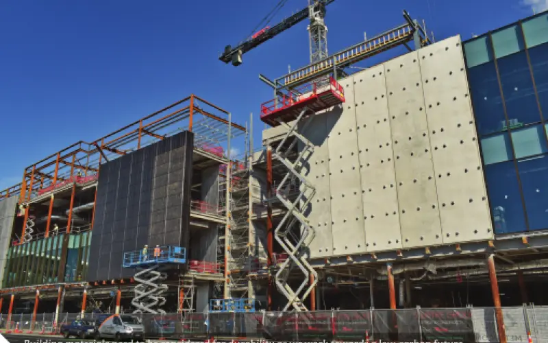 How material durability influences embodied carbon