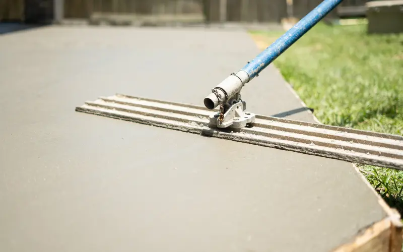 Concrete slabs and control joints