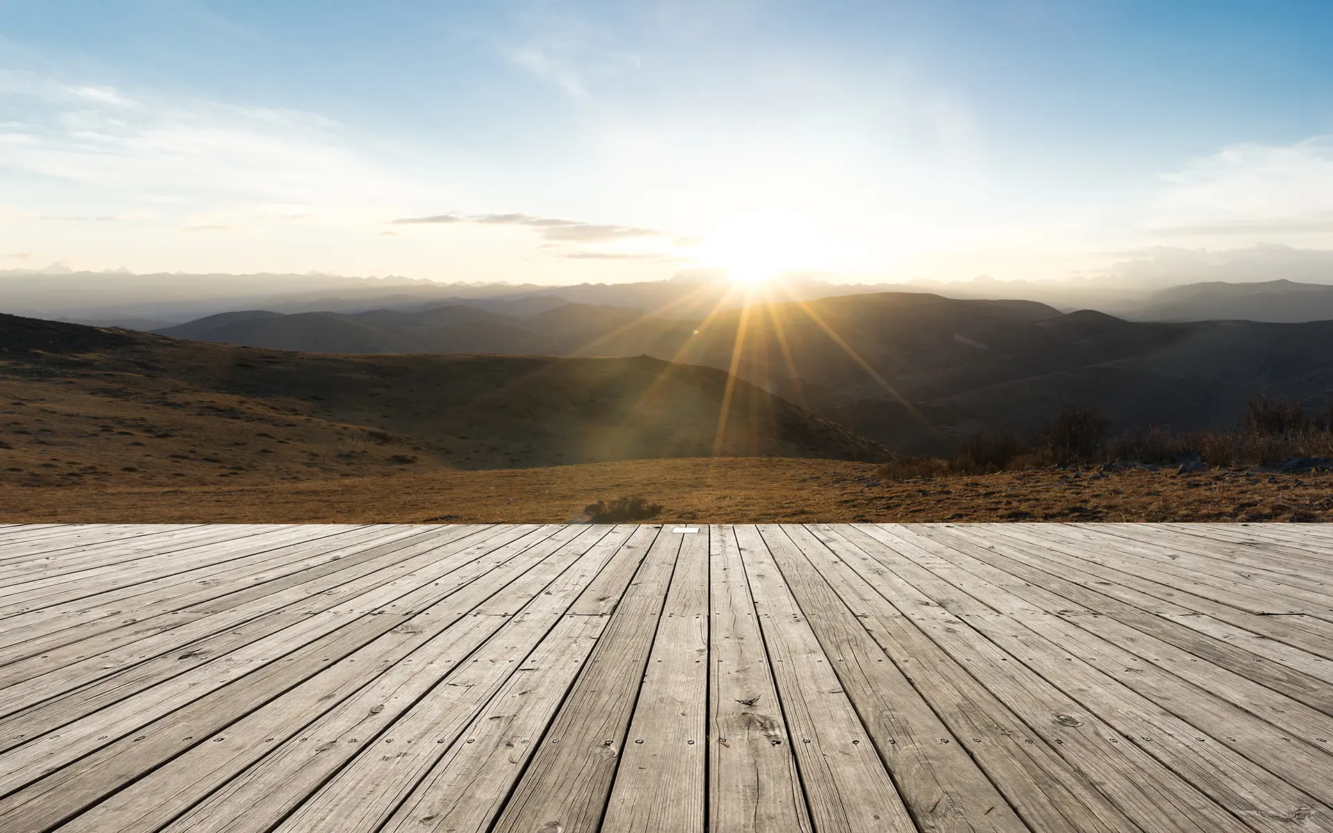 Free-standing timber decks