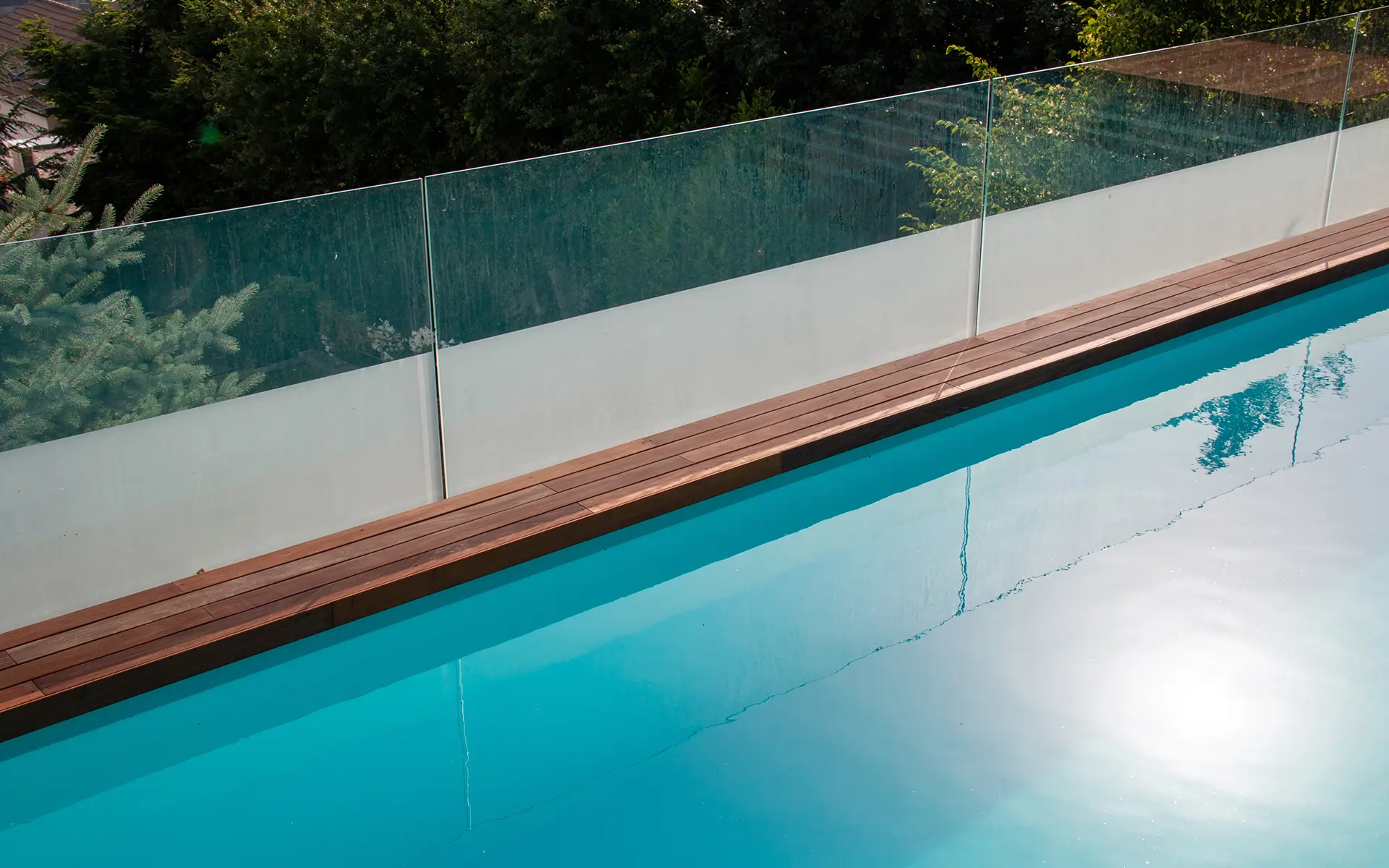 Barriers for swimming pools