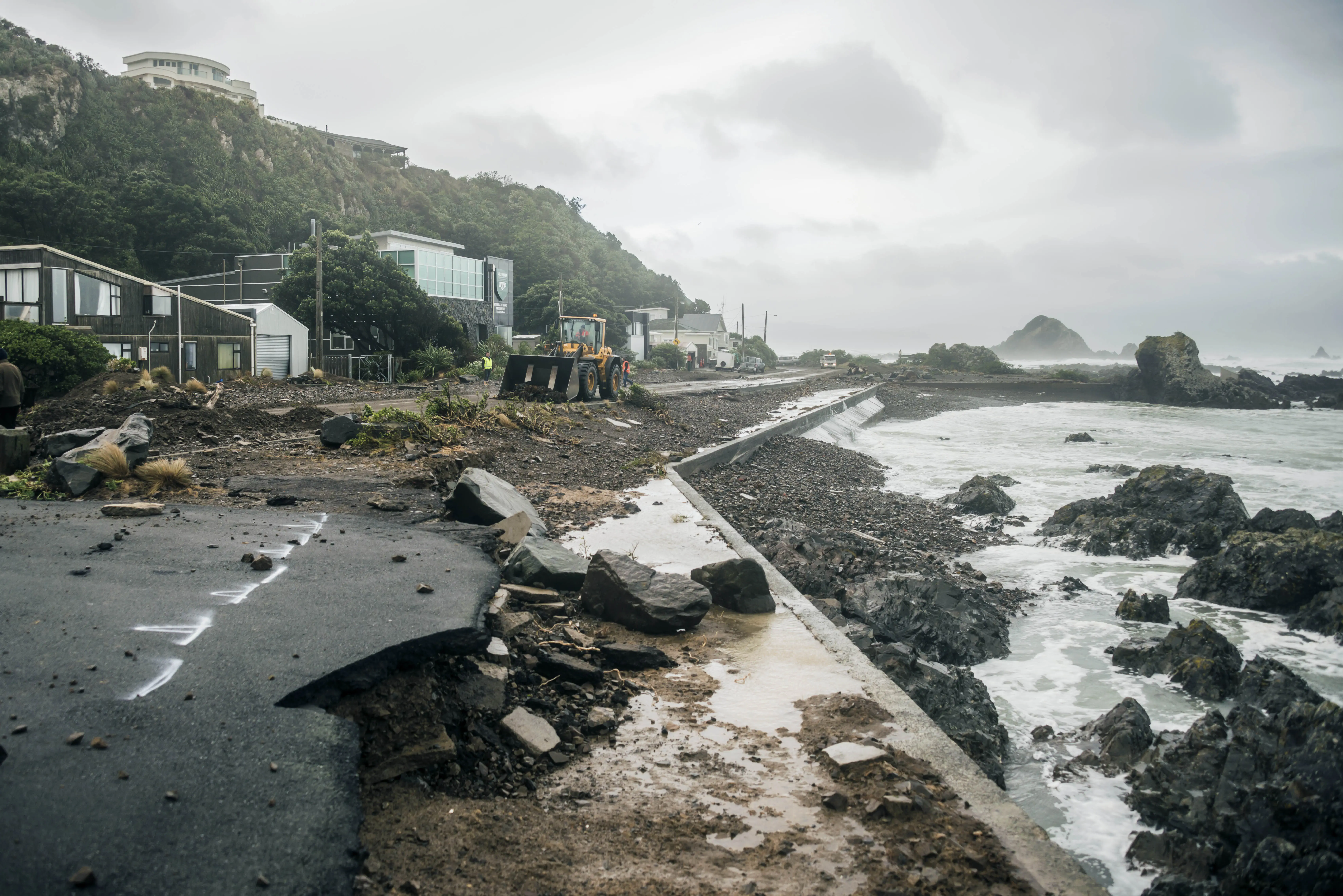 Calculating rainfall intensity for gutter systems